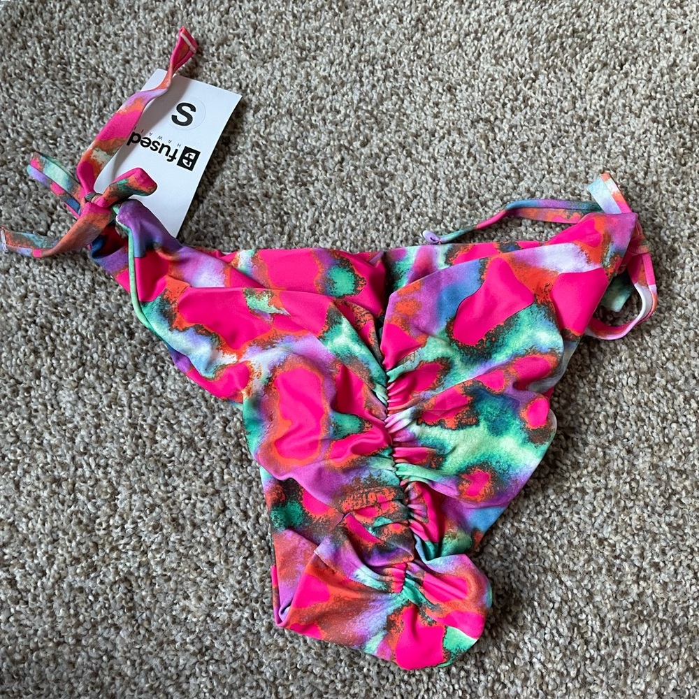 NWT Fused Hawaii “party time” small Aloha bikini bottom